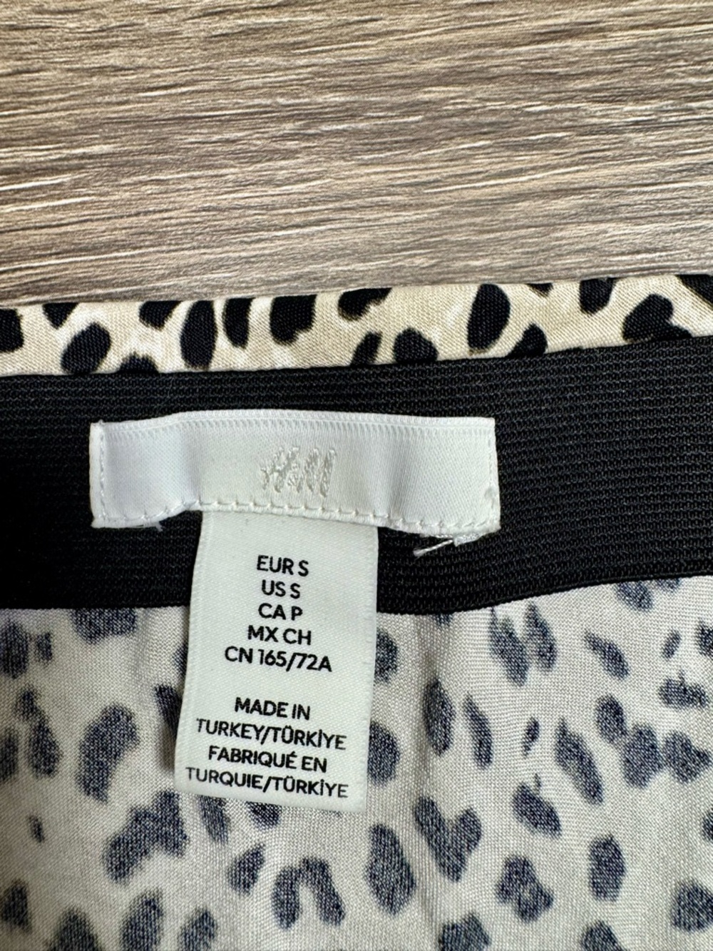 H&M Leopard Print Midi Skirt High Waisted A-Line Animal Print S - Picture 3 of 5
